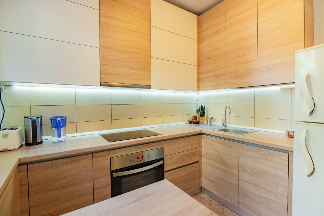 Bed&Wine In The Center Of Oradea Apartment Ngoại thất bức ảnh