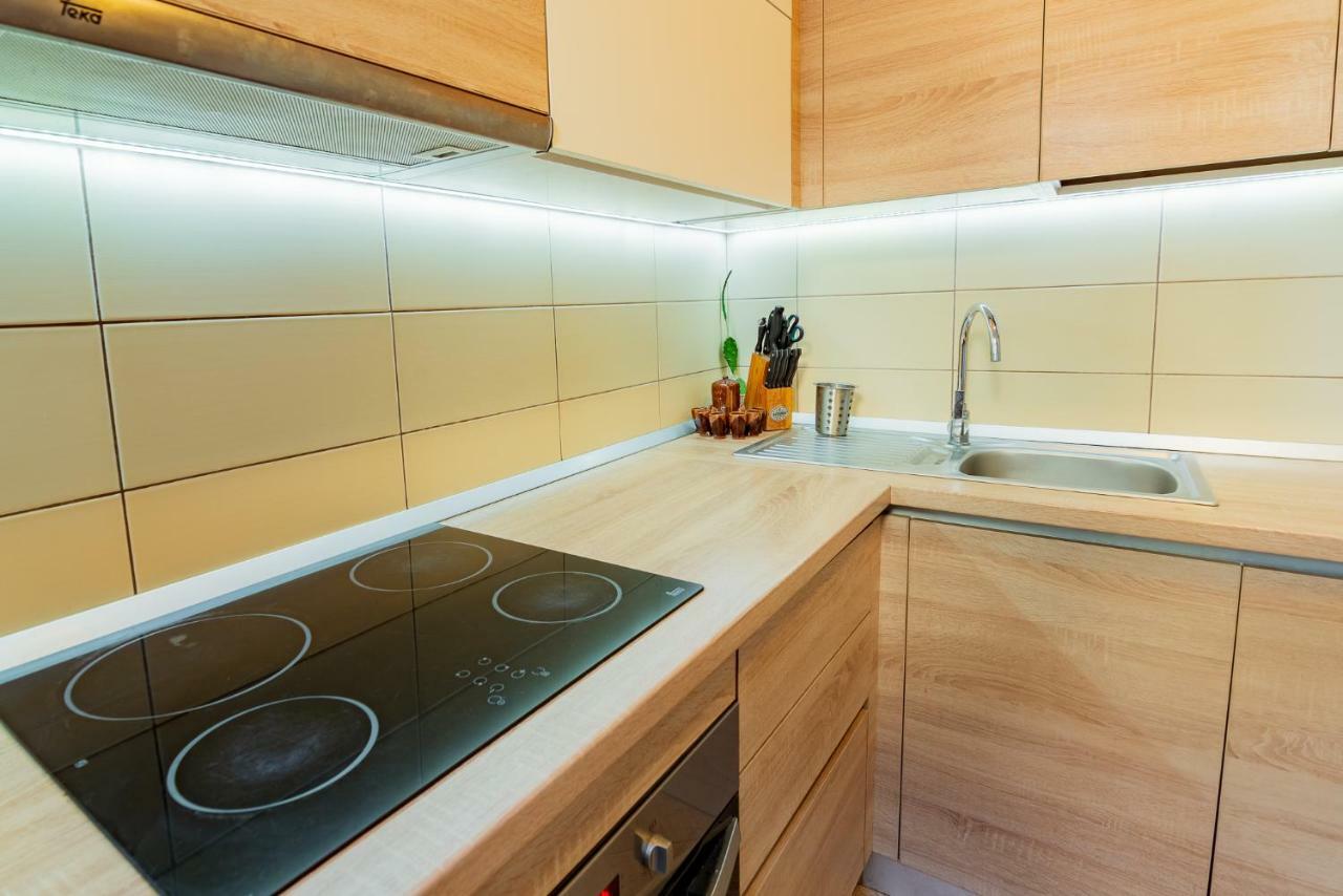 Bed&Wine In The Center Of Oradea Apartment Ngoại thất bức ảnh